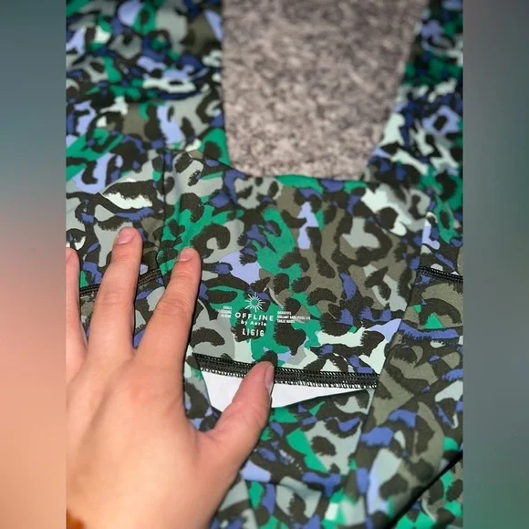 Women’s Offline by Aerie Green Blue Camo Goals 7/8 High Ride Leggings Size Large - Picture 4 of 9